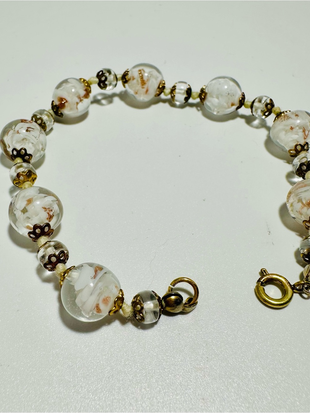Vintage White and Gold Glass Bead Bracelet